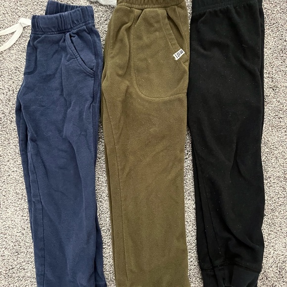 Toddler boy sweatpants Carter’s size 4/4T - Picture 5 of 5
